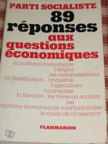 Première de couverture de "Parti socialiste, 89 réponses aux questions économiques"  (Flammarion, 1977)