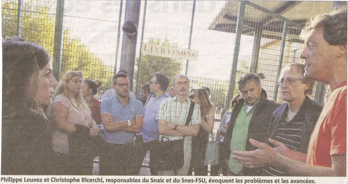 Débrayage des professeurs du Lycée du Parc Impérial de Nice le 19/09/2016. A partir de la droite, Christophe Ricerchi, responsable du SNES, et Philippe Louvez, responsable du SNALC.